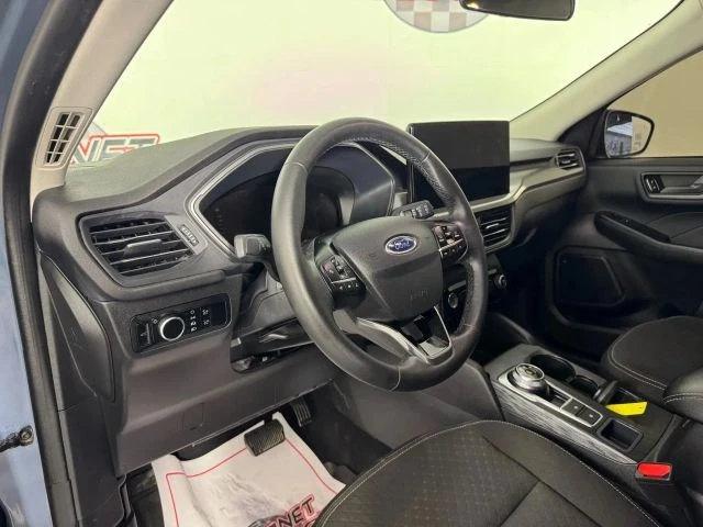 2023 Ford Escape - Image 10 of 21
