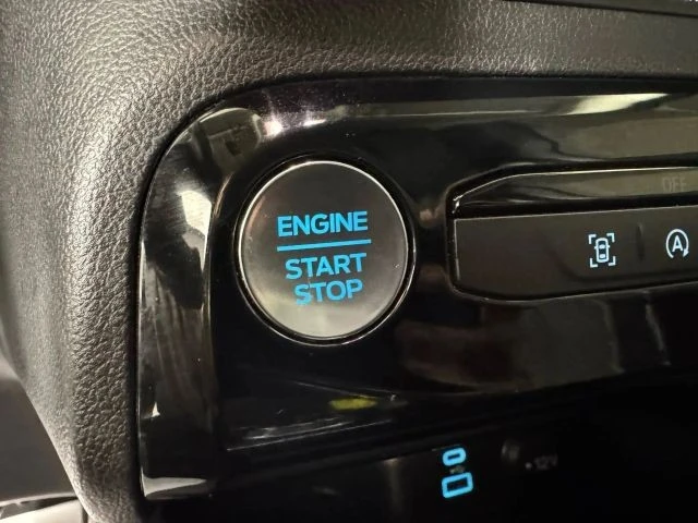 2023 Ford Escape - Image 17 of 21