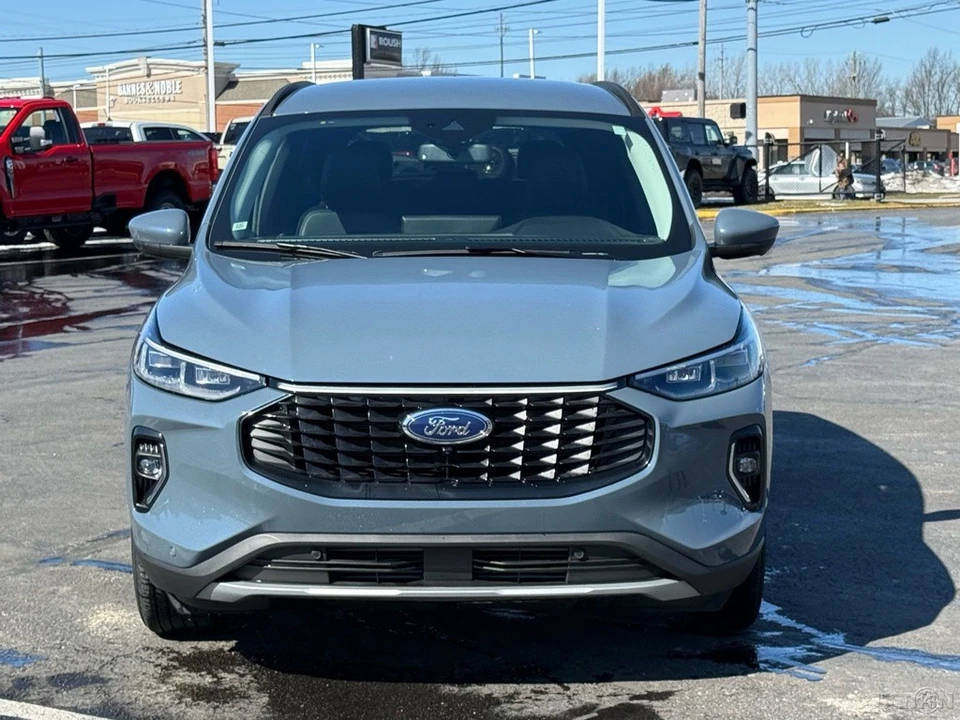 2023 Ford Escape - Image 8 of 12