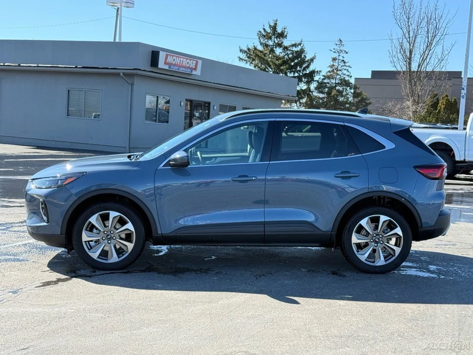 2023 Ford Escape - Image 6 of 12