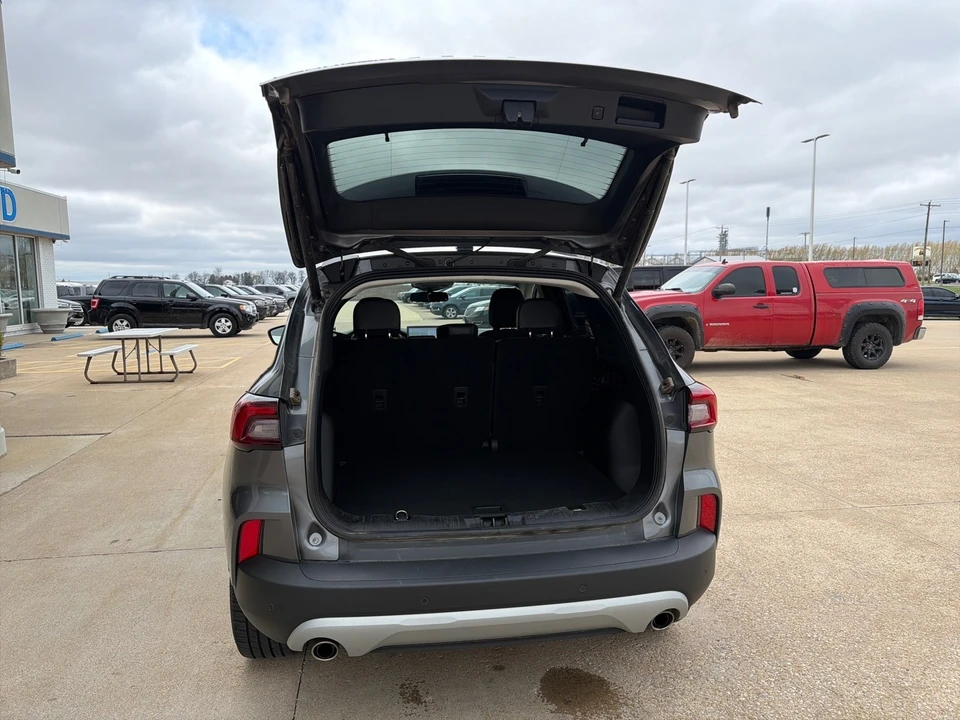 2023 Ford Escape - Image 8 of 20