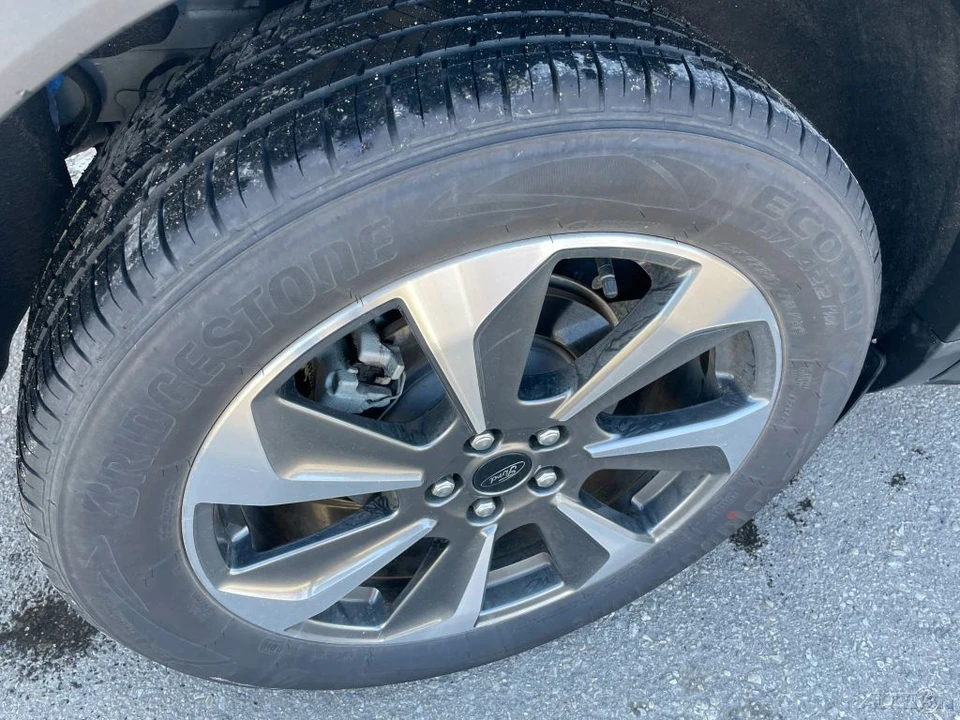 2023 Ford Escape - Image 11 of 12