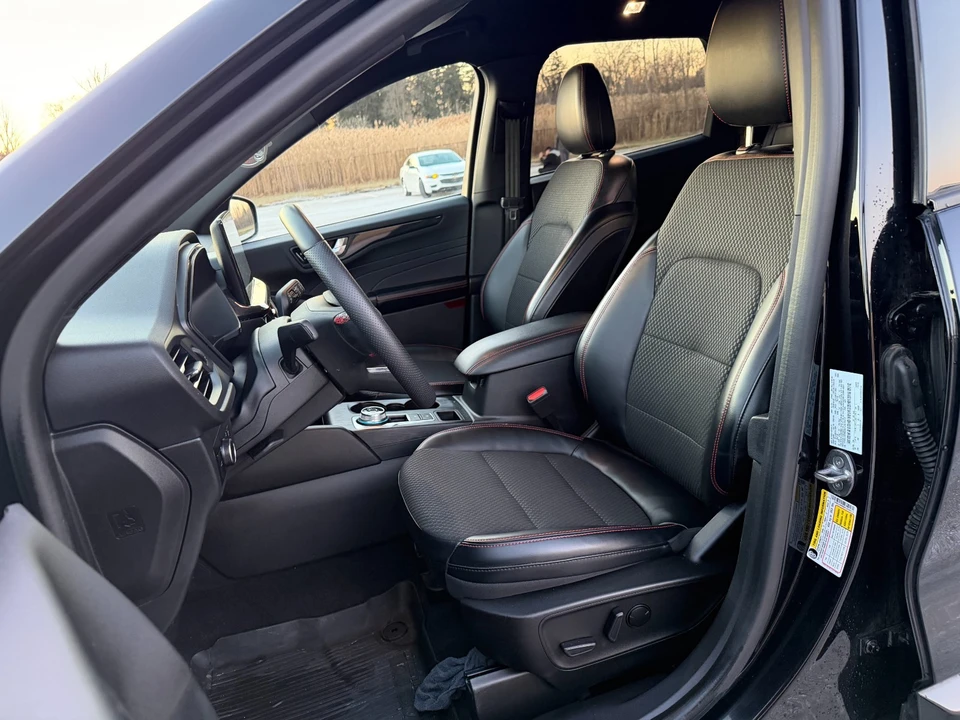 2023 Ford Escape - Image 11 of 21