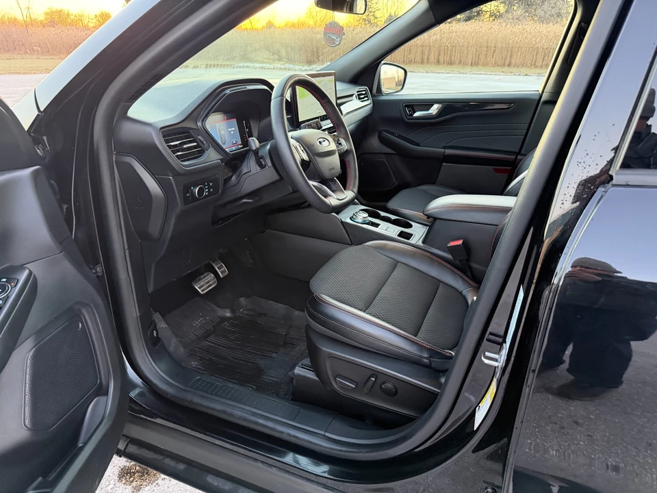 2023 Ford Escape - Image 10 of 21