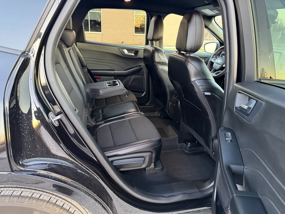 2023 Ford Escape - Image 13 of 21