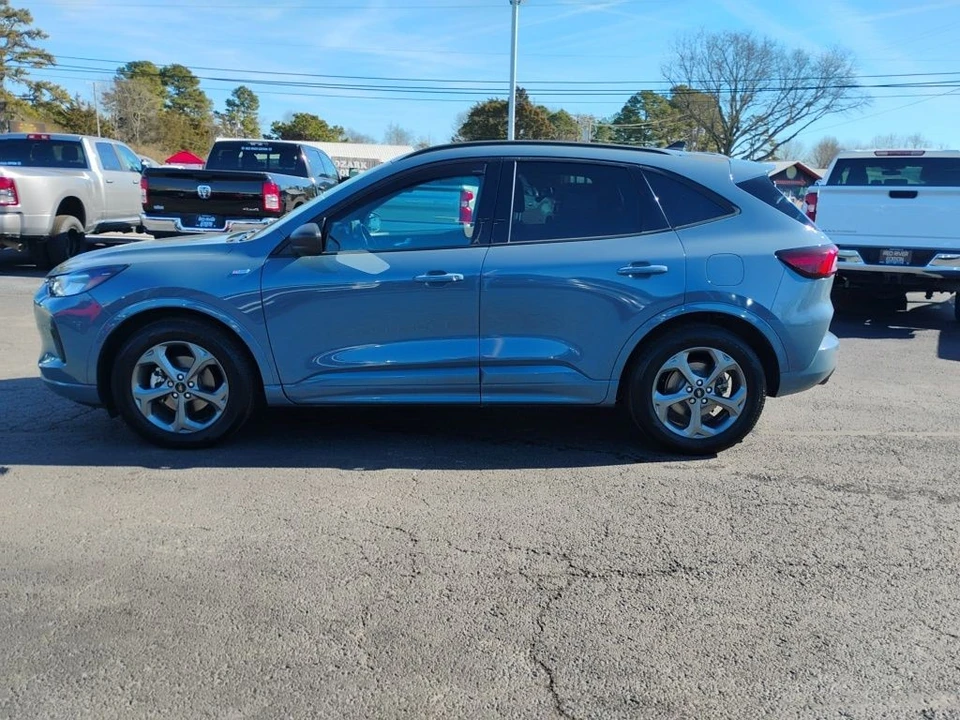 2023 Ford Escape - Image 8 of 12