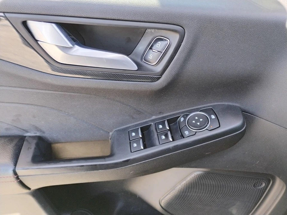 2023 Ford Escape - Image 19 of 21