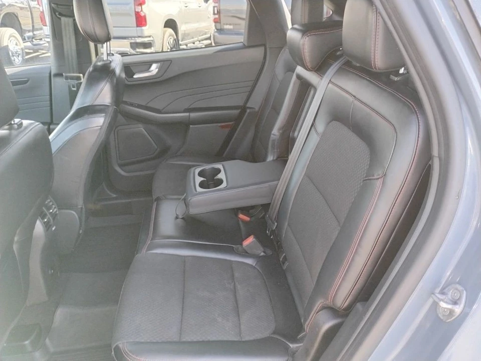 2023 Ford Escape - Image 16 of 21