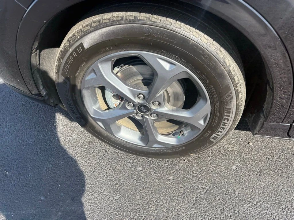 2023 Ford Escape - Image 6 of 21