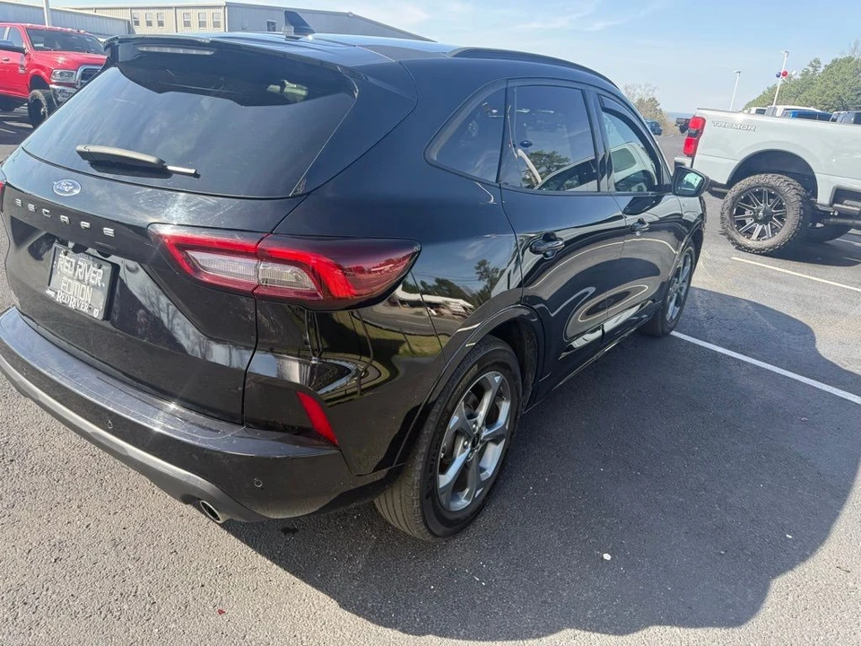 2023 Ford Escape - Image 5 of 21