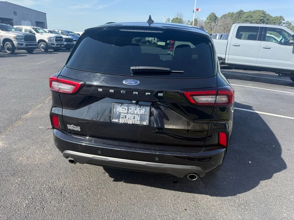 2023 Ford Escape - Image 9 of 21
