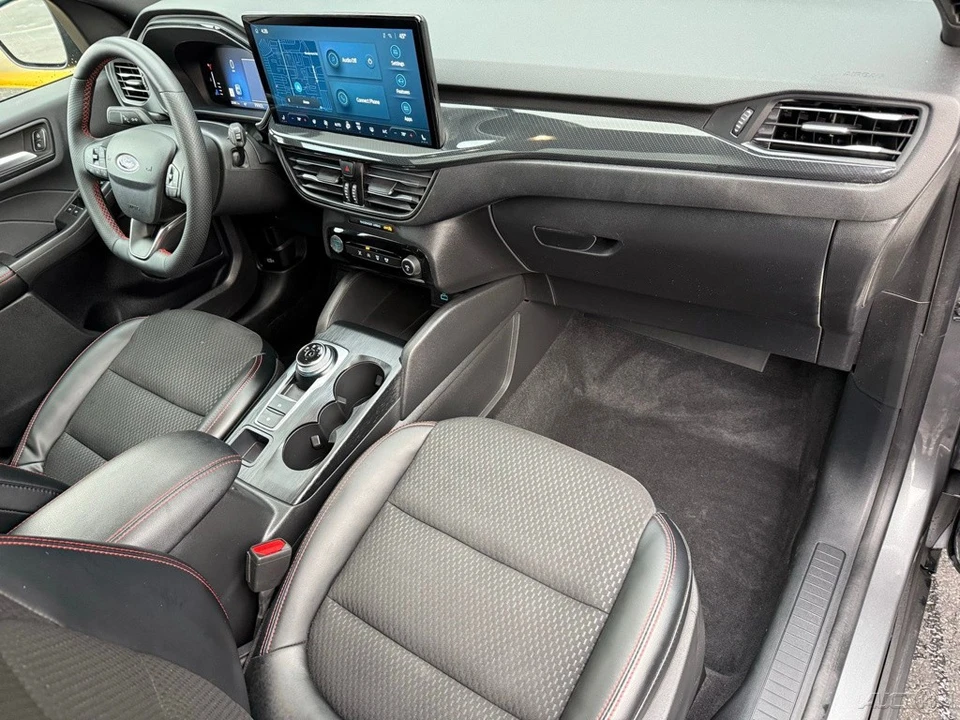 2023 Ford Escape - Image 15 of 21