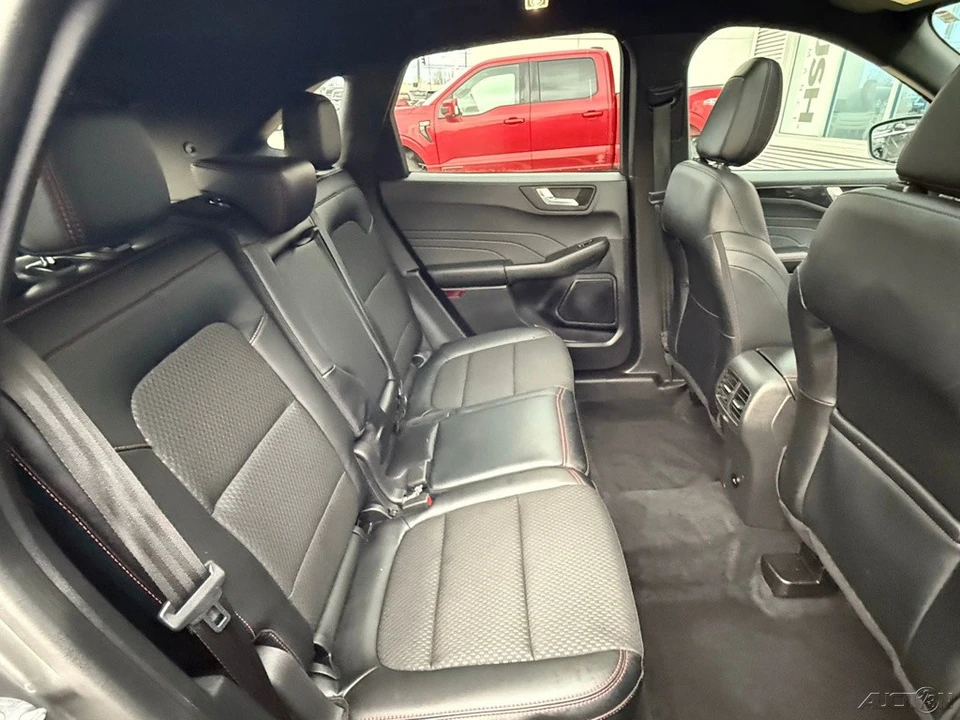 2023 Ford Escape - Image 14 of 21