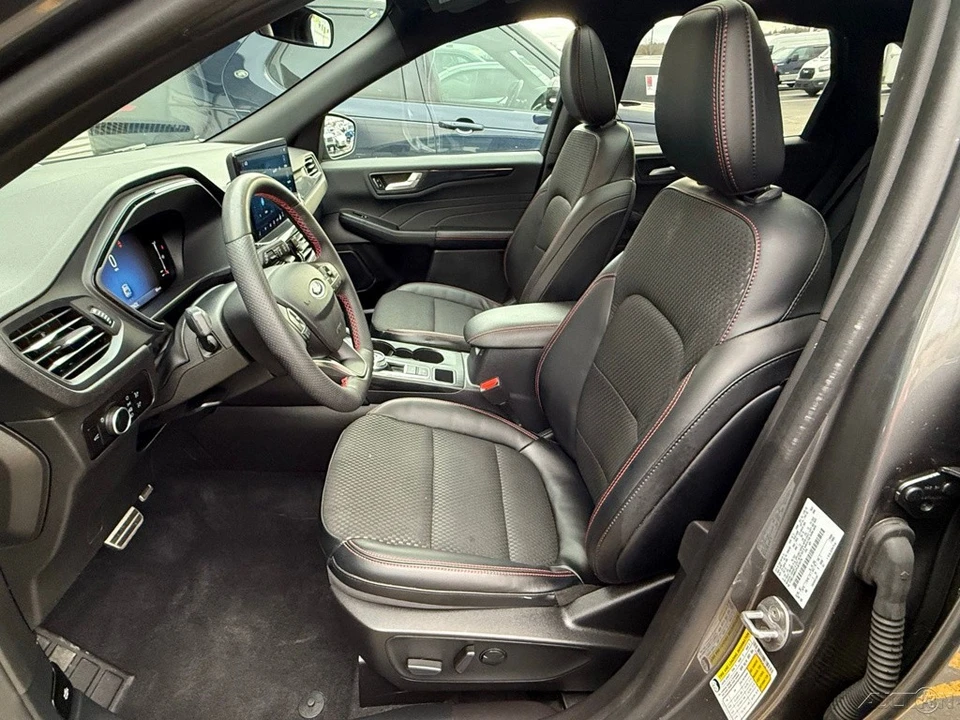 2023 Ford Escape - Image 12 of 21