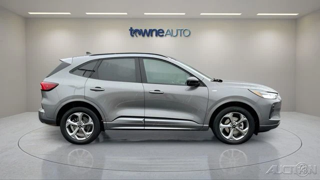 2023 Ford Escape - Image 6 of 21
