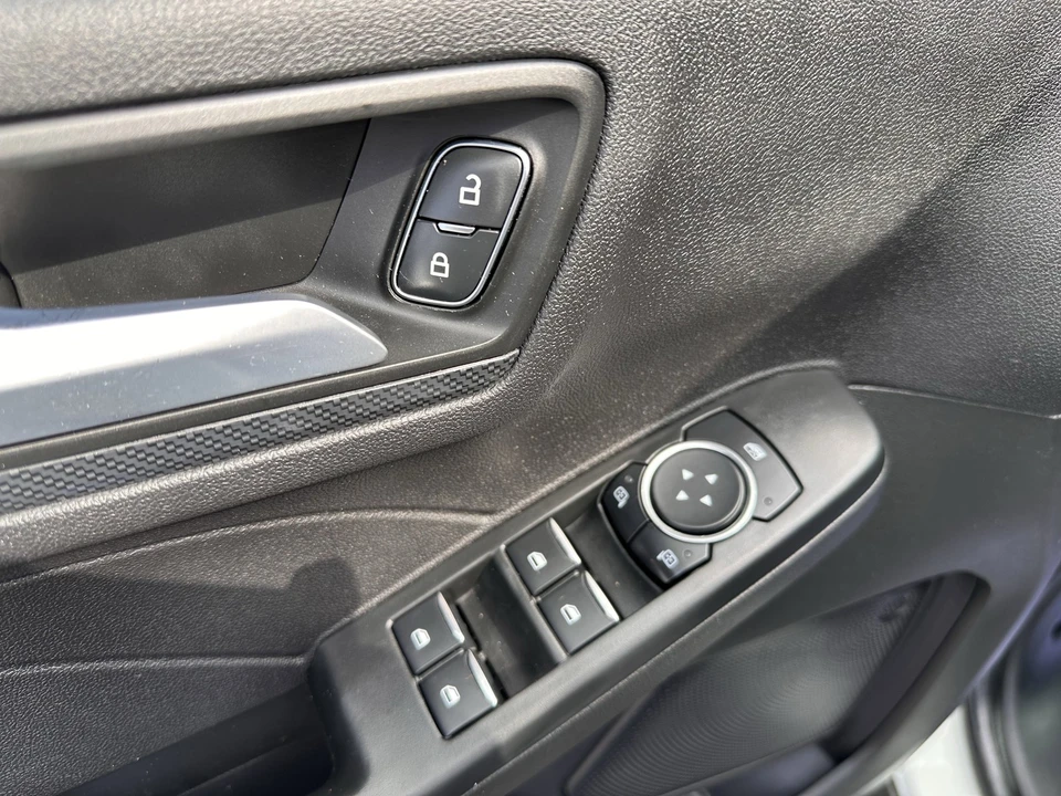 2023 Ford Escape - Image 18 of 21