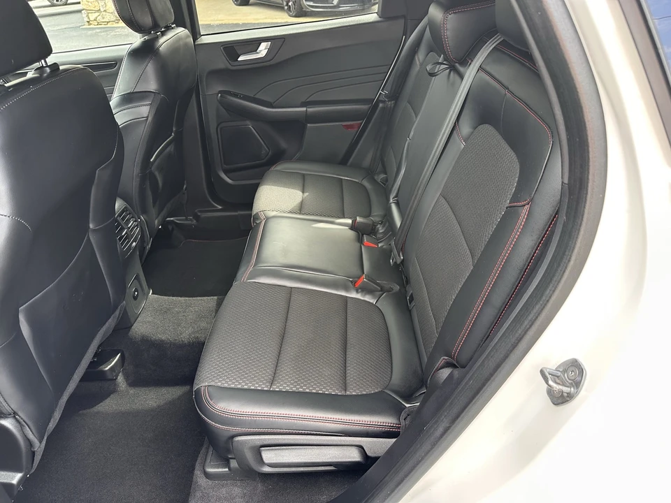 2023 Ford Escape - Image 12 of 21