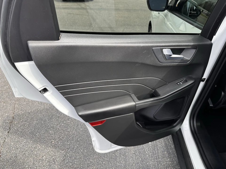 2023 Ford Escape - Image 11 of 21