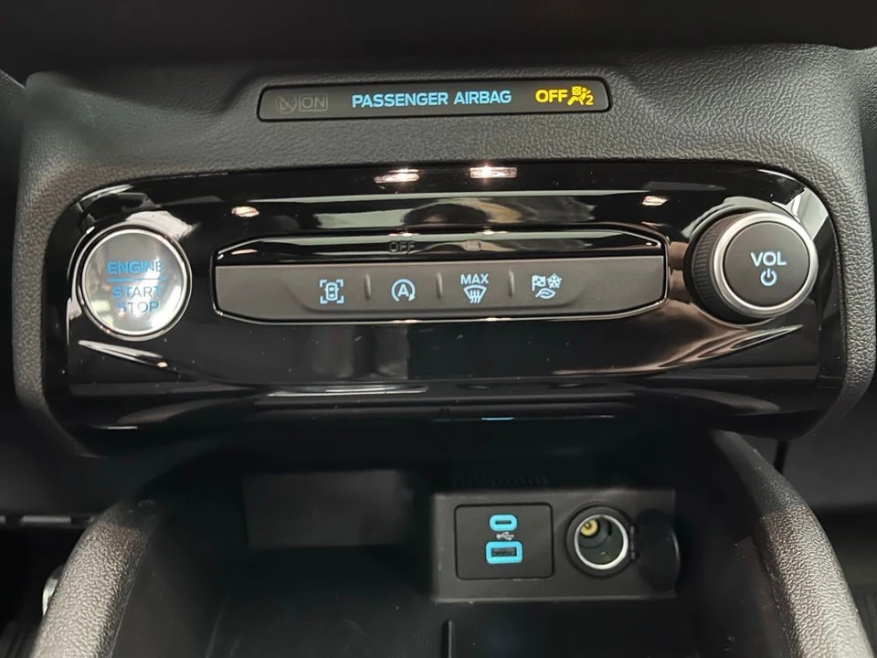 2023 Ford Escape - Image 7 of 12