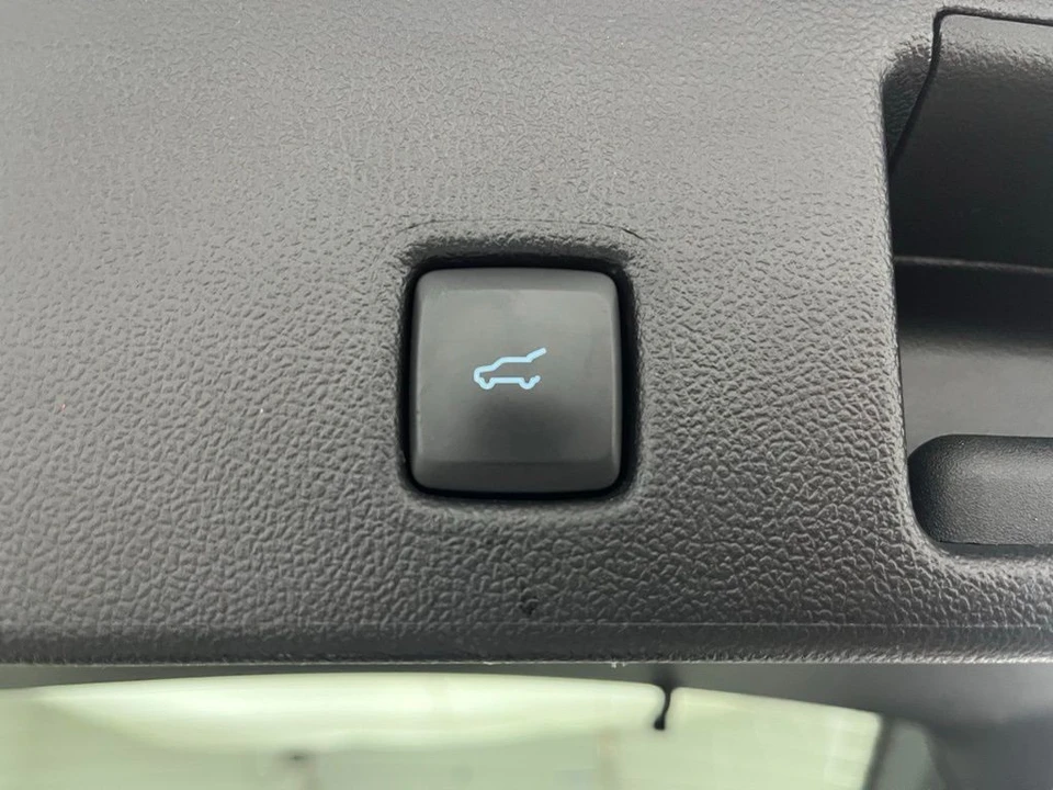 2023 Ford Escape - Image 11 of 12