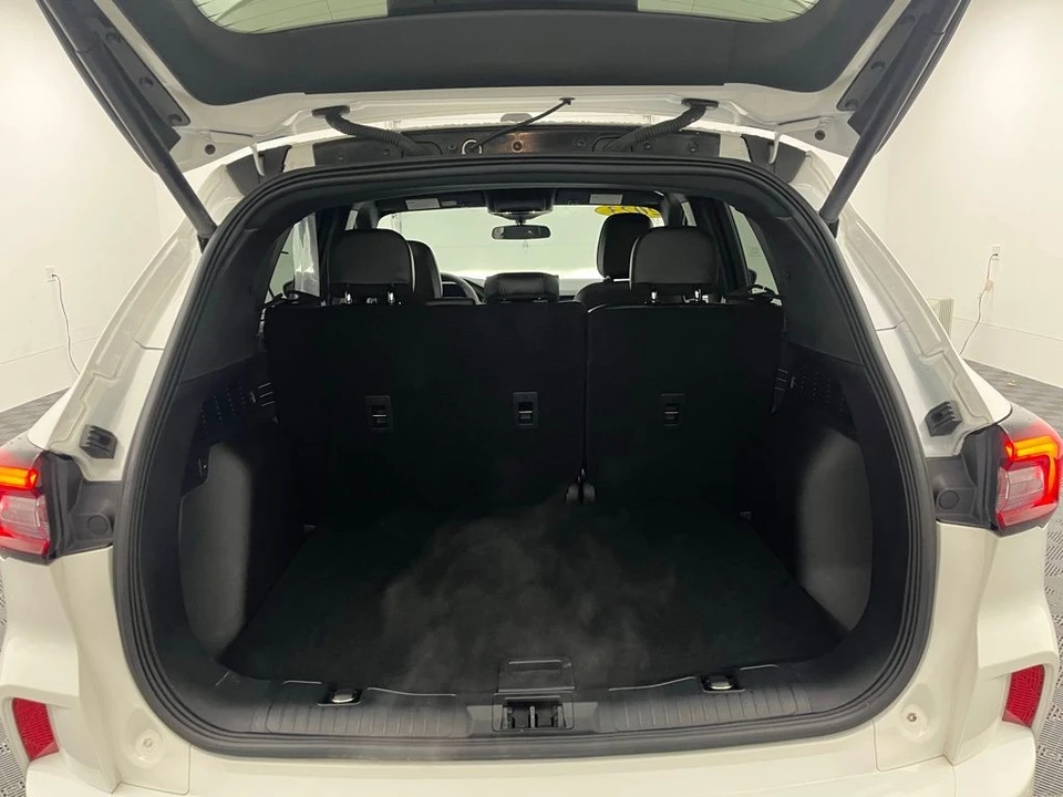 2023 Ford Escape - Image 10 of 12