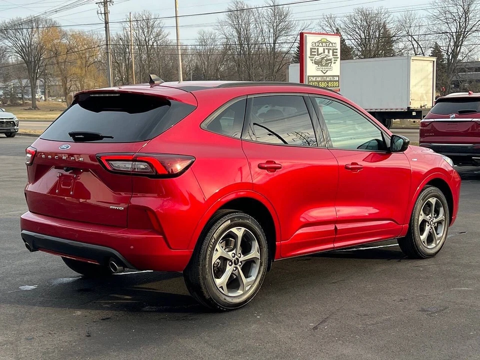 2023 Ford Escape - Image 6 of 21