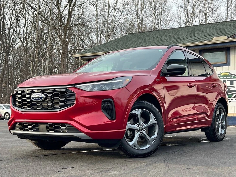 2023 Ford Escape - Image 11 of 21
