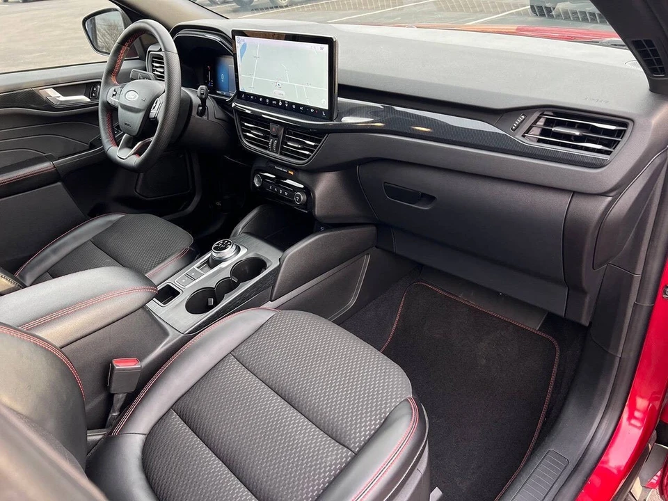 2023 Ford Escape - Image 2 of 21
