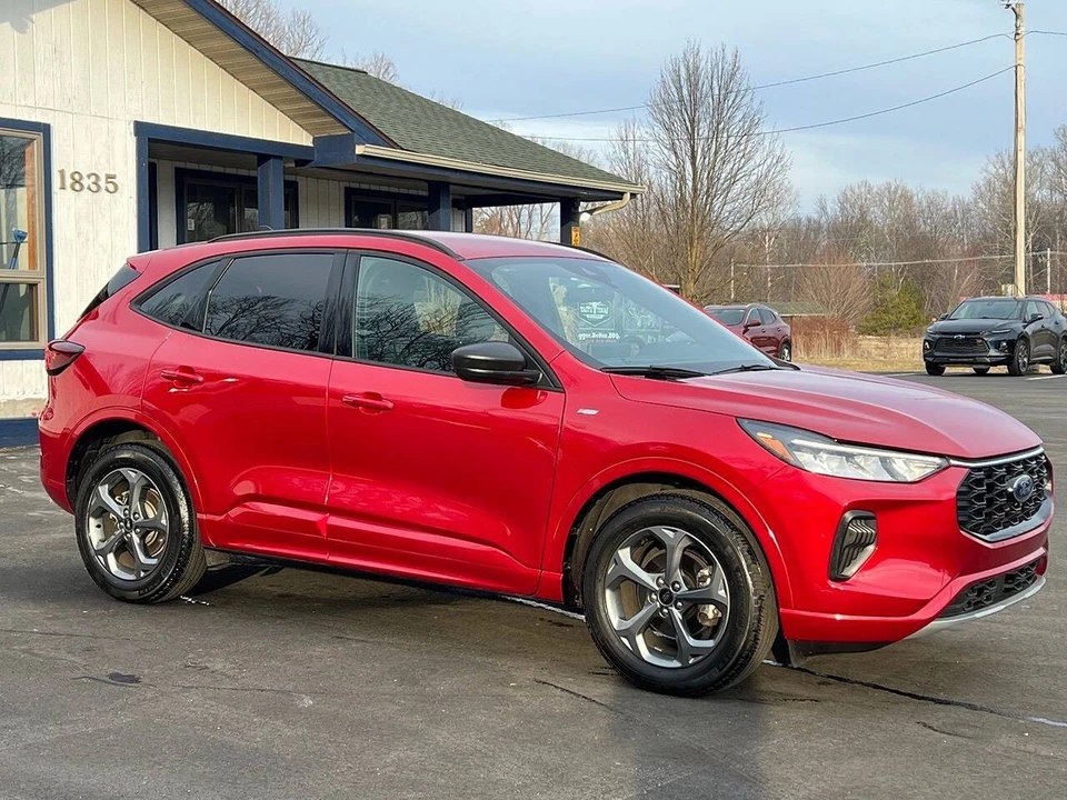 2023 Ford Escape - Image 20 of 21