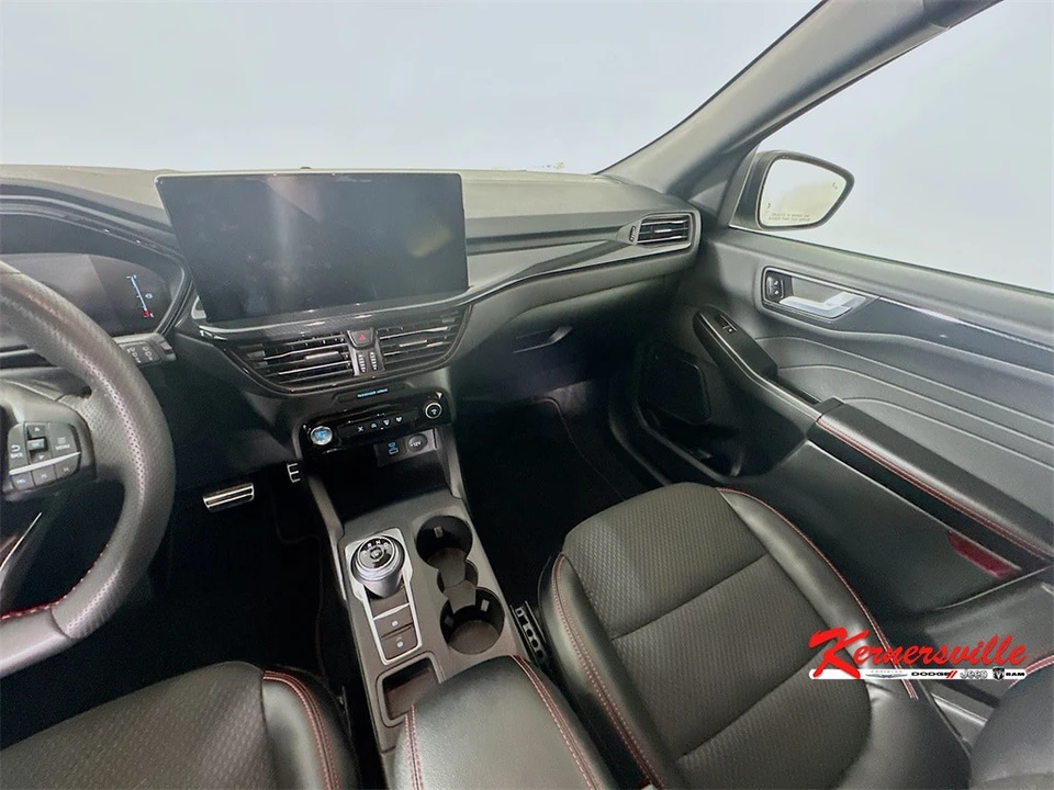 2023 Ford Escape - Image 11 of 21