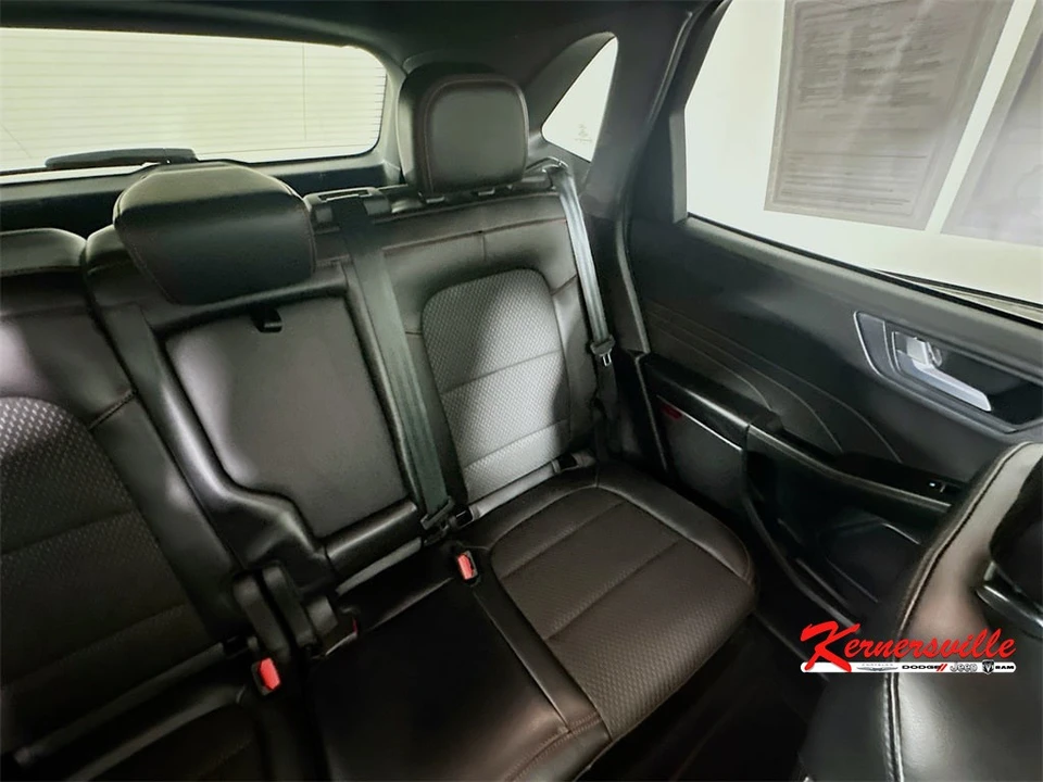 2023 Ford Escape - Image 14 of 21