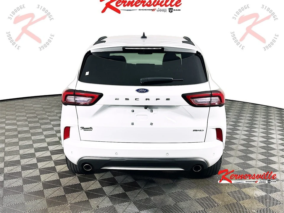 2023 Ford Escape - Image 6 of 21