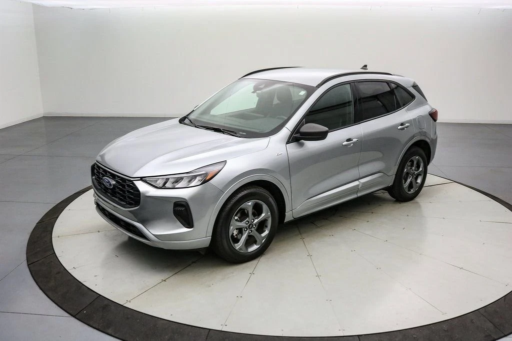 2023 Ford Escape - Image 9 of 21
