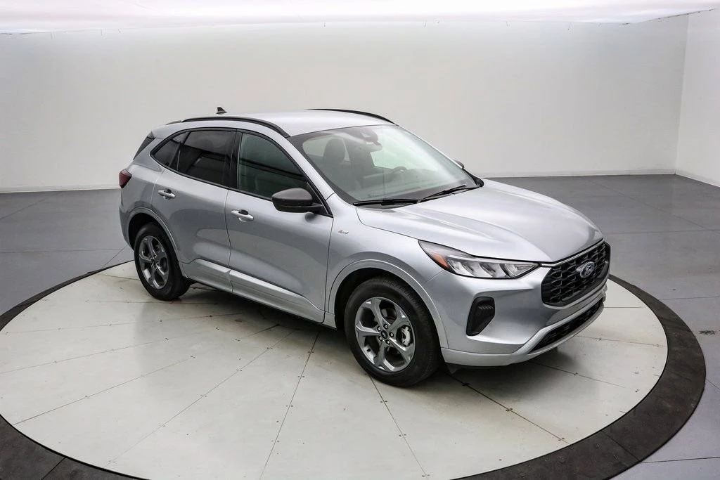 2023 Ford Escape - Image 2 of 21