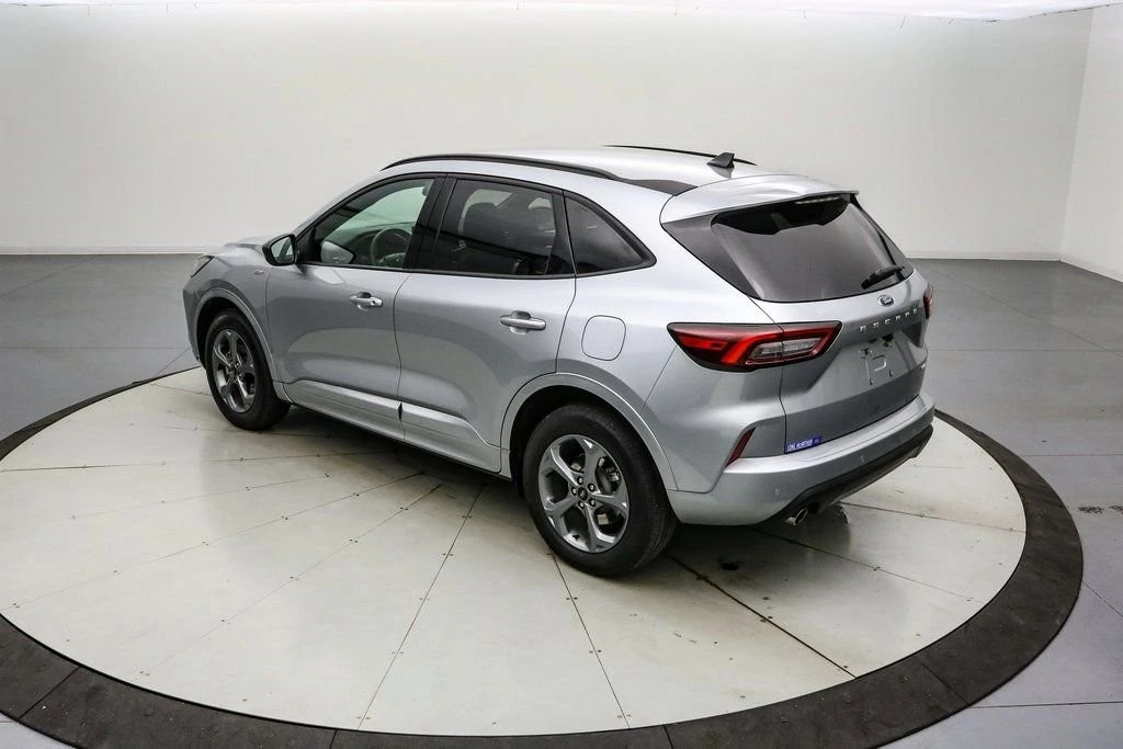 2023 Ford Escape - Image 7 of 21