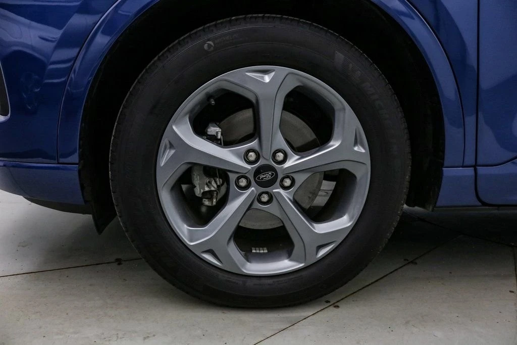2023 Ford Escape - Image 11 of 21