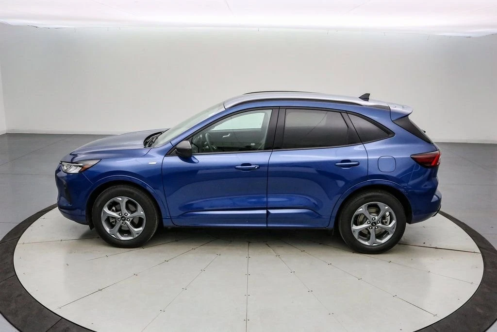 2023 Ford Escape - Image 8 of 21