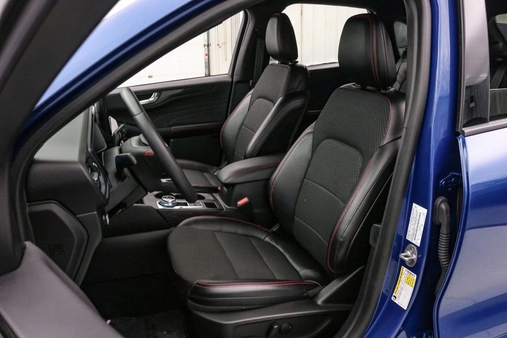 2023 Ford Escape - Image 13 of 21