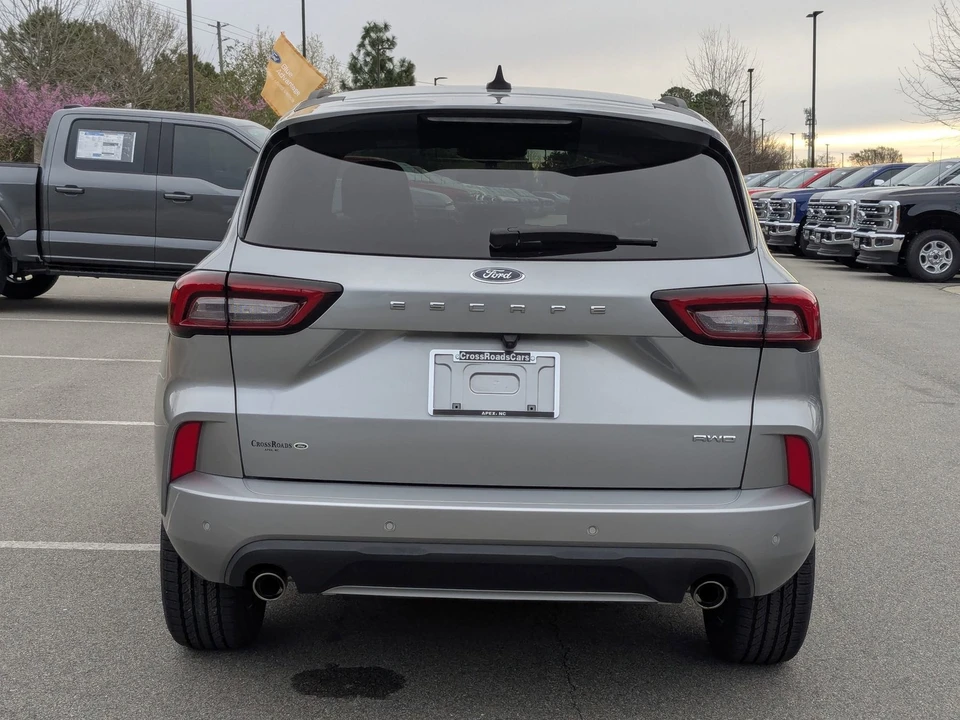 2023 Ford Escape - Image 5 of 21