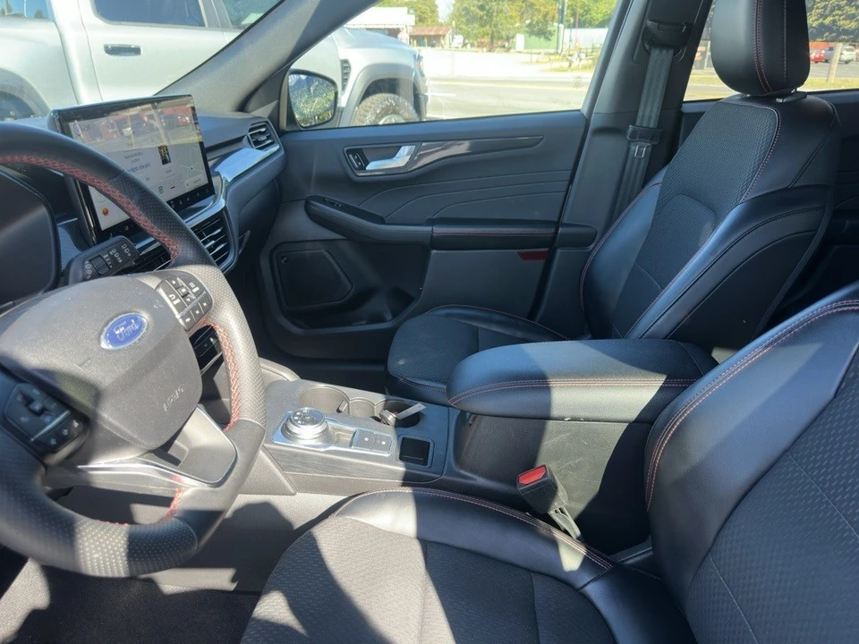 2023 Ford Escape - Image 3 of 12