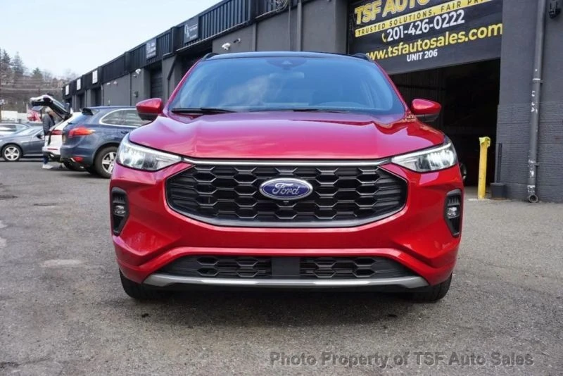 2023 Ford Escape - Image 3 of 12