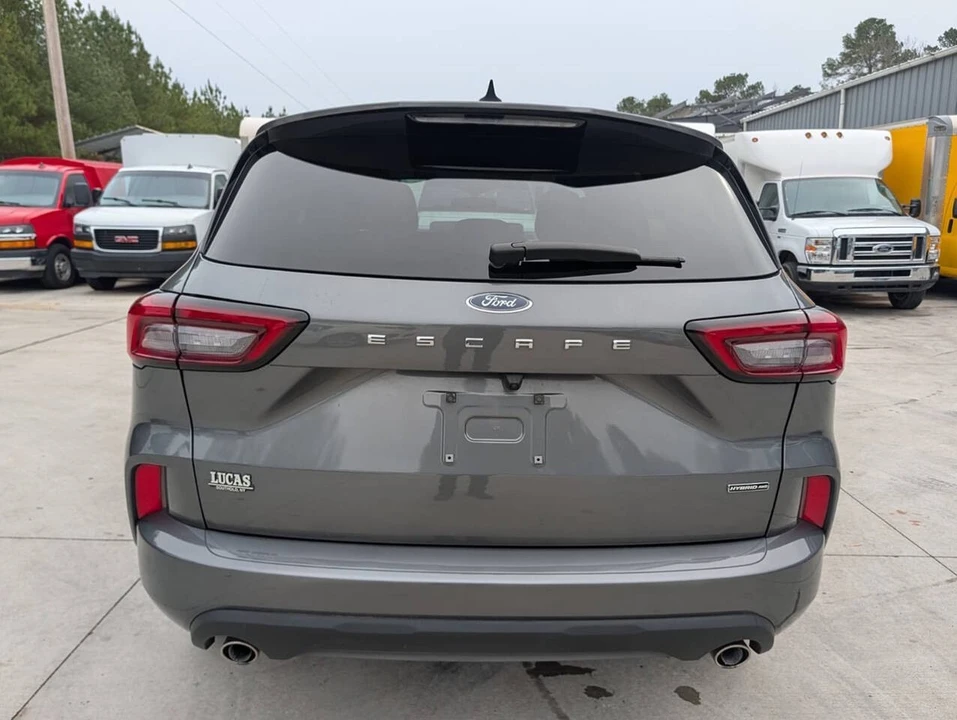 2023 Ford Escape - Image 5 of 21
