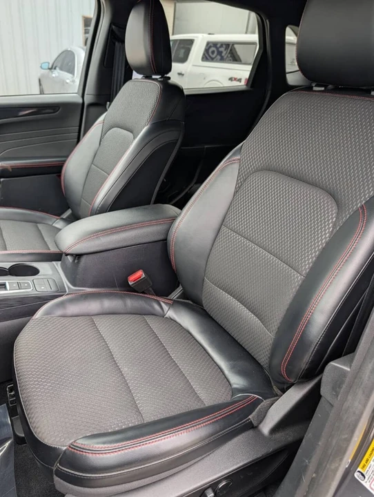 2023 Ford Escape - Image 13 of 21