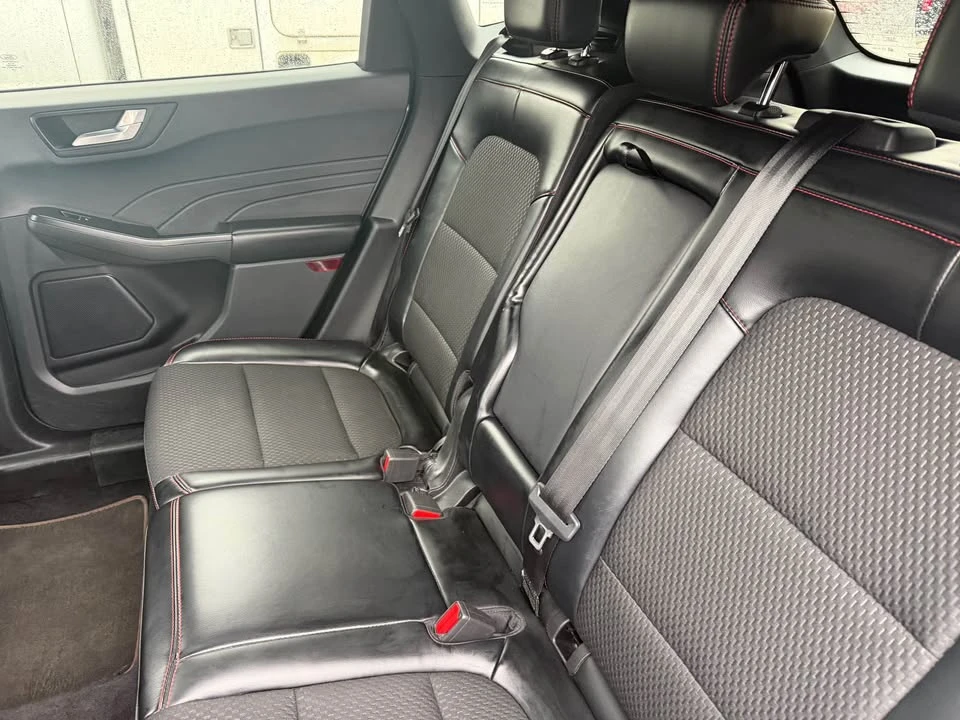 2023 Ford Escape - Image 10 of 17