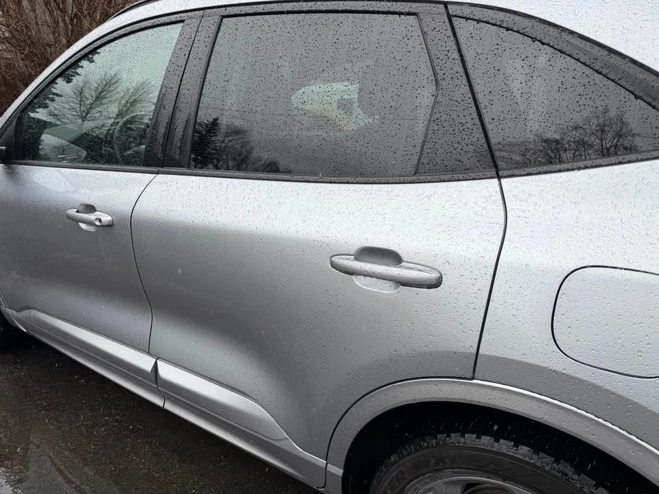 2023 Ford Escape - Image 7 of 17