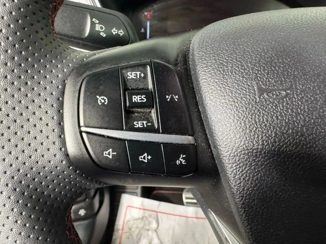 2023 Ford Escape - Image 16 of 21