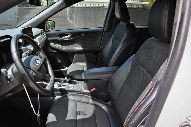 2023 Ford Escape - Image 10 of 17