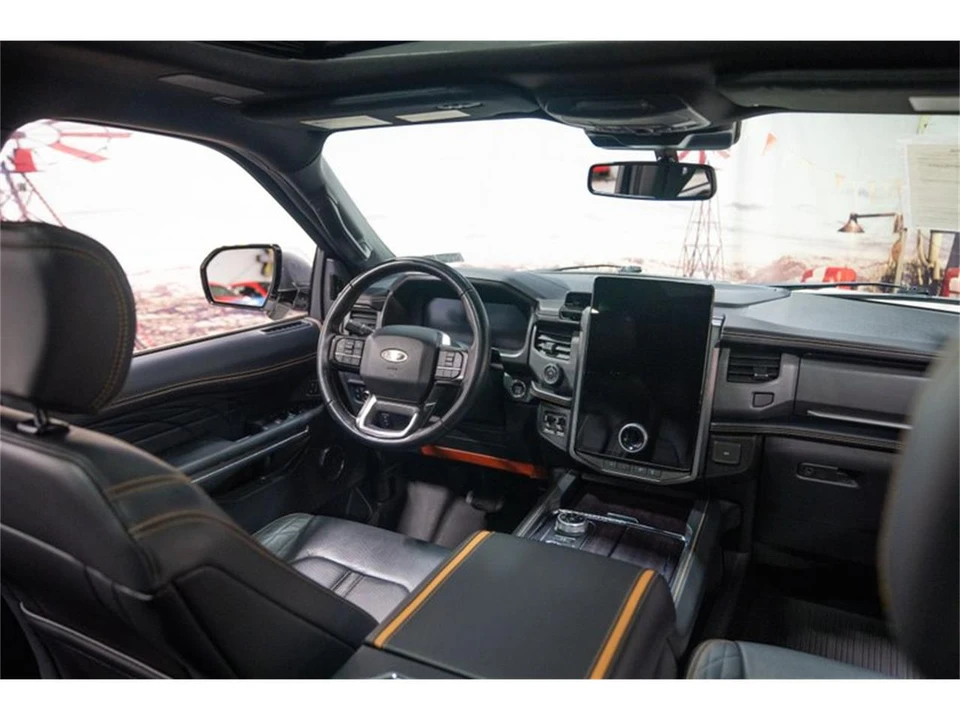 2023 Ford Expedition 4th Gen - Image 14 of 31