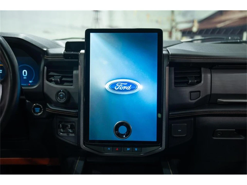 2023 Ford Expedition 4th Gen - Image 16 of 31
