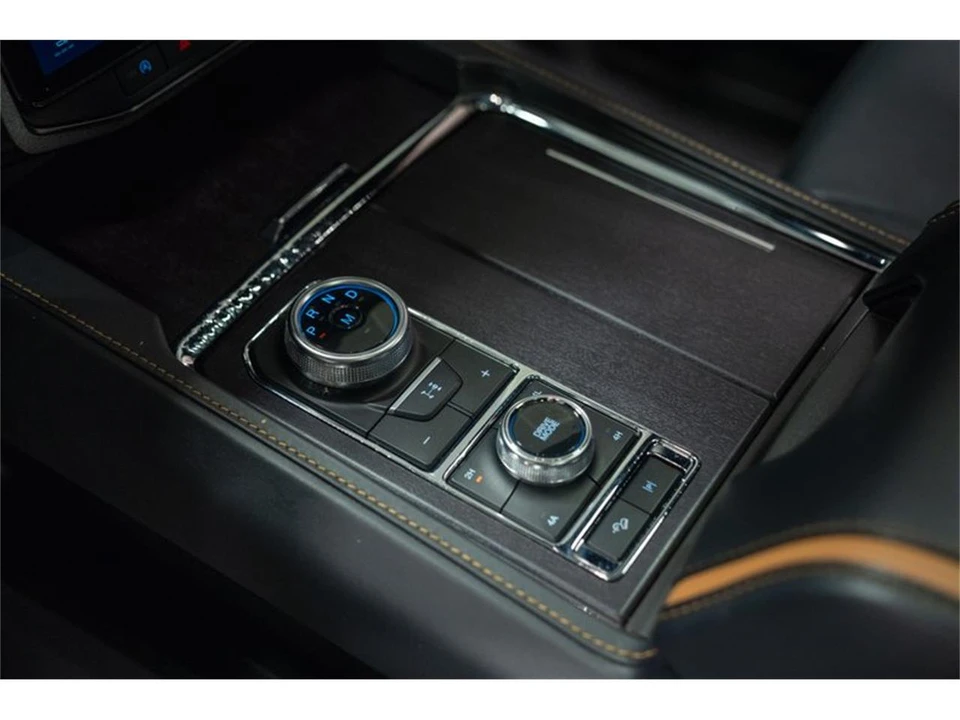 2023 Ford Expedition 4th Gen - Image 17 of 31